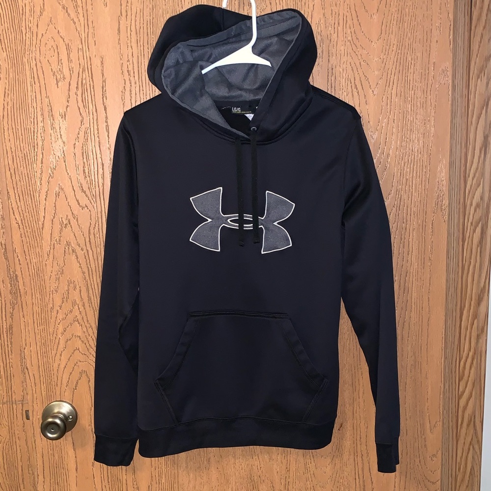Women’s Black Under Armour hoodie large